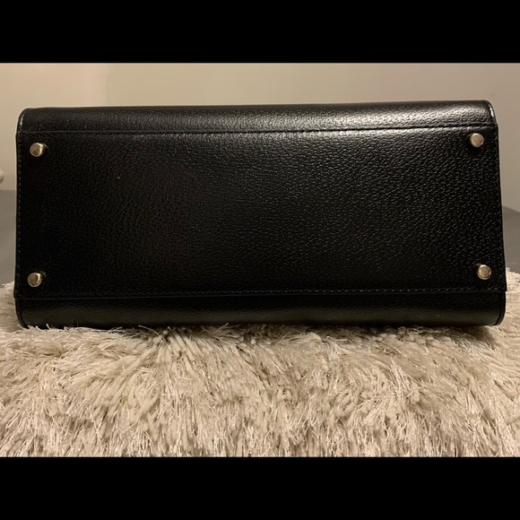 SOLD! On Ⓜ️ Kate Spade Black Bag - Picture 4 of 4